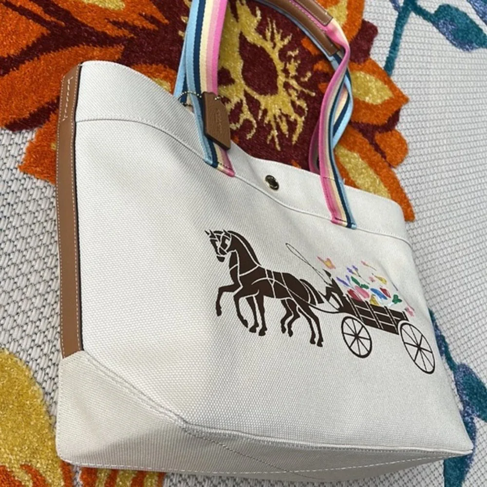 Coach Tote With Dreamy Veggie Horse And Carriage Natural Multi - Picture 11 of 16